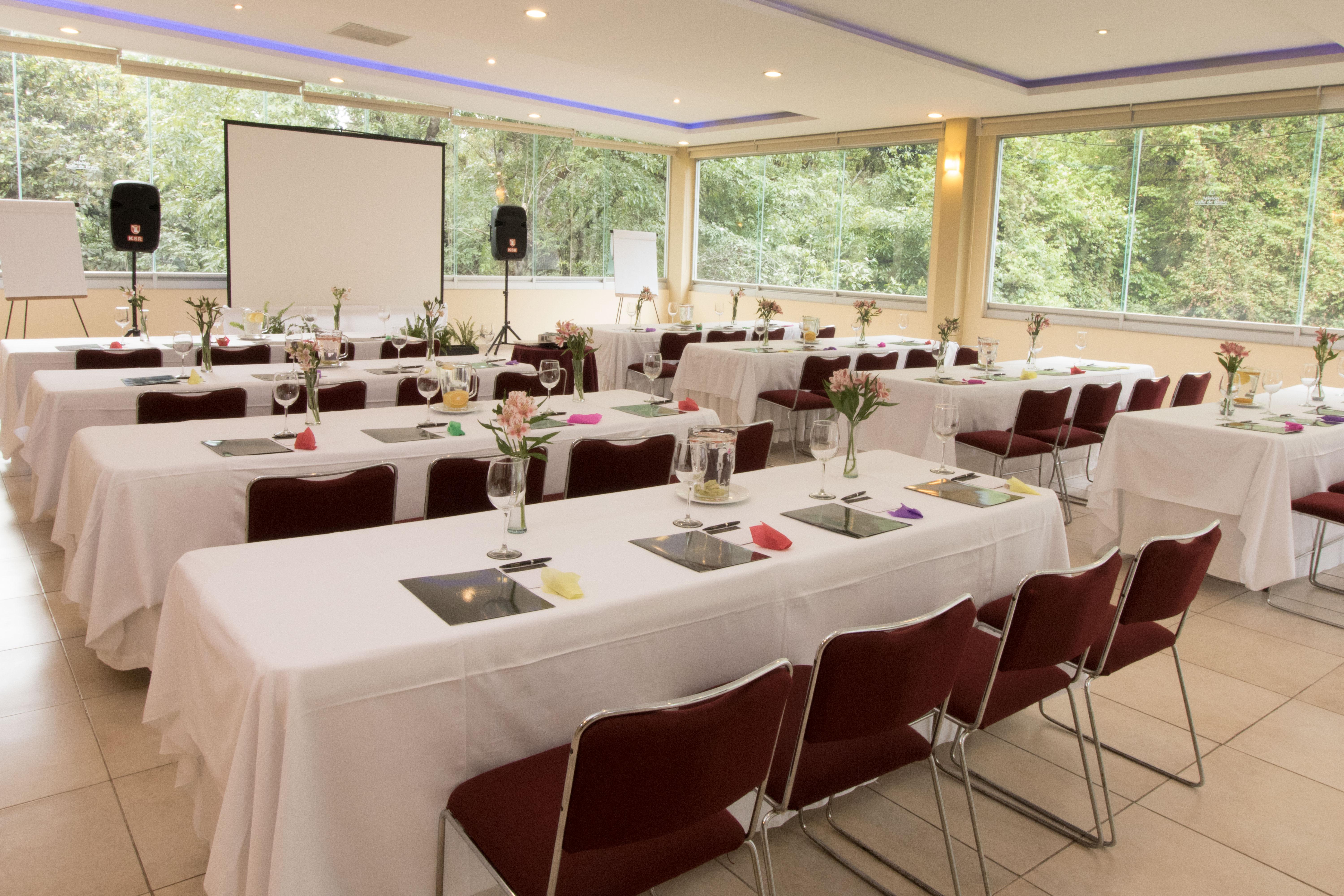 Hotel Mision Grand 4*