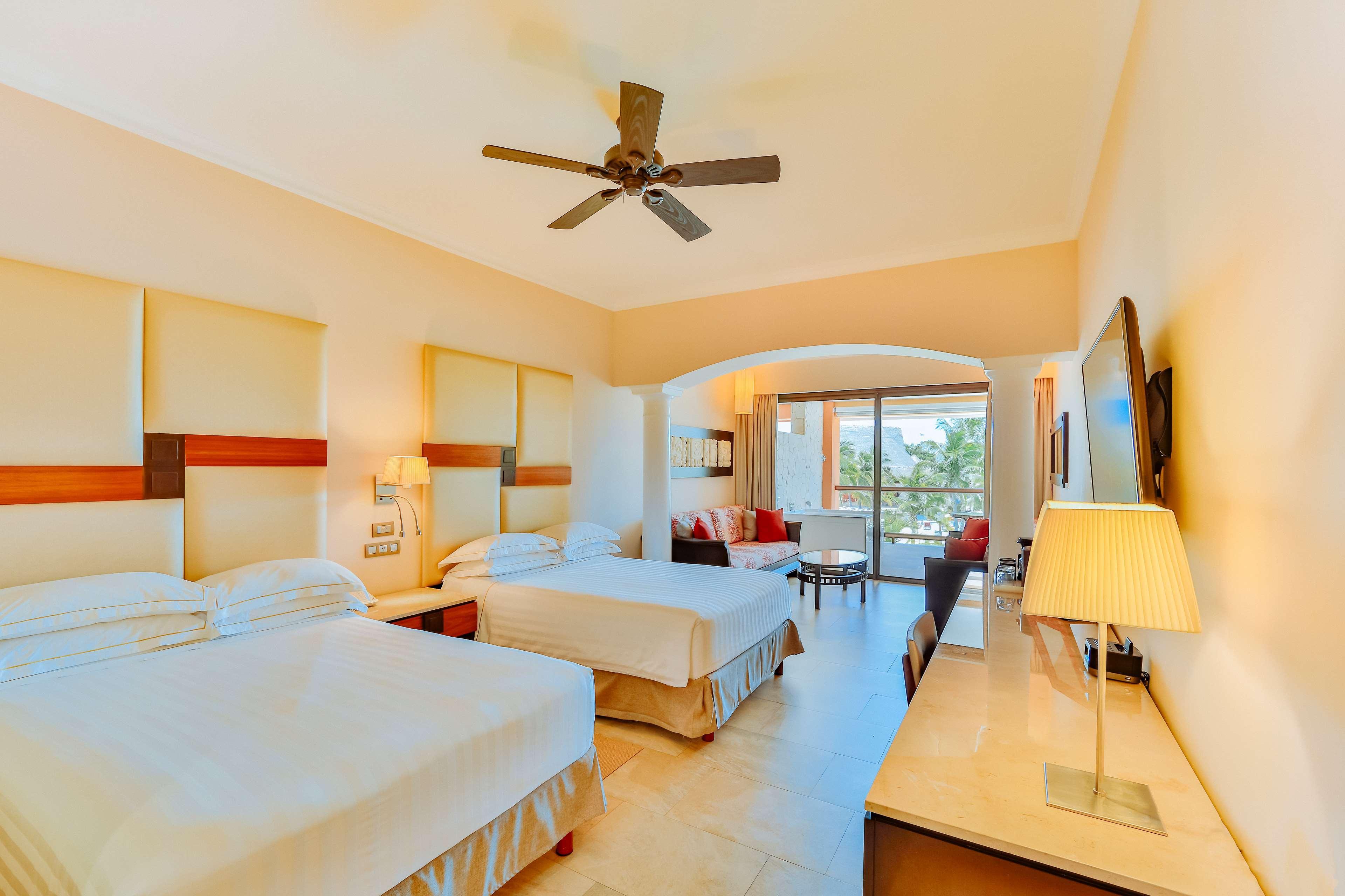Barcelo Maya Caribe Resort
