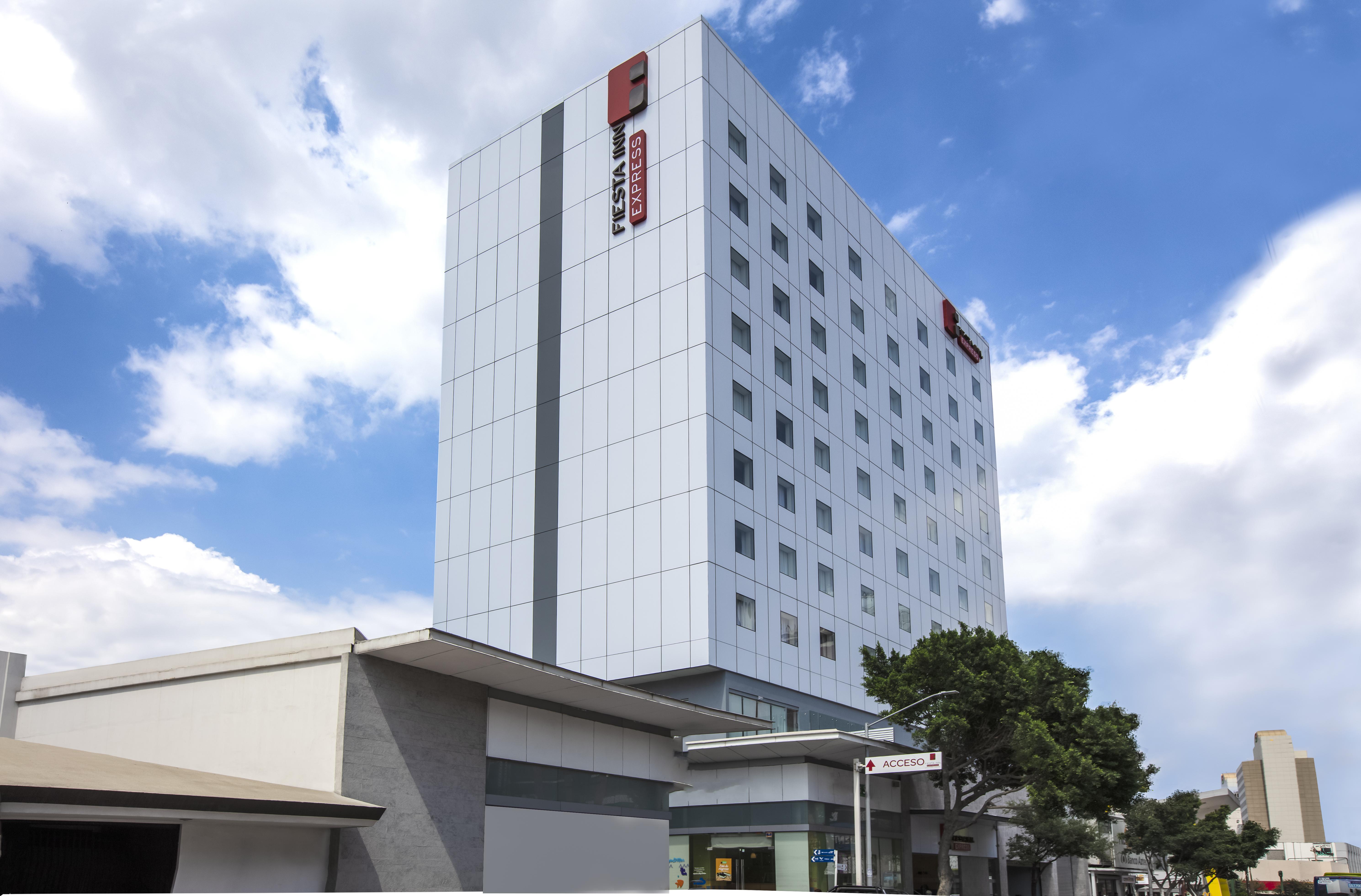 Fiesta Express Centro Hotel