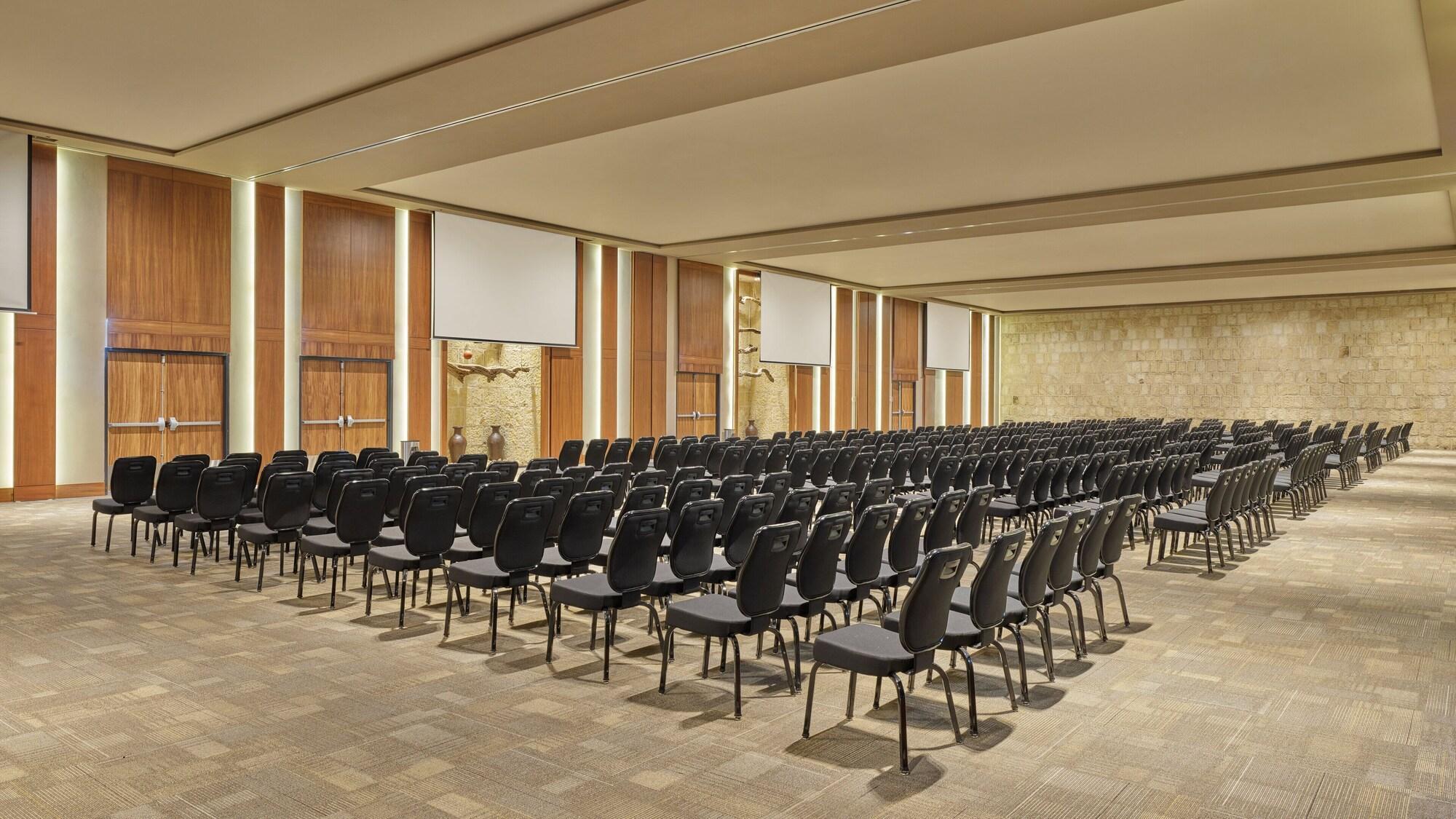 Hotel Grand Fiesta Americana 5*