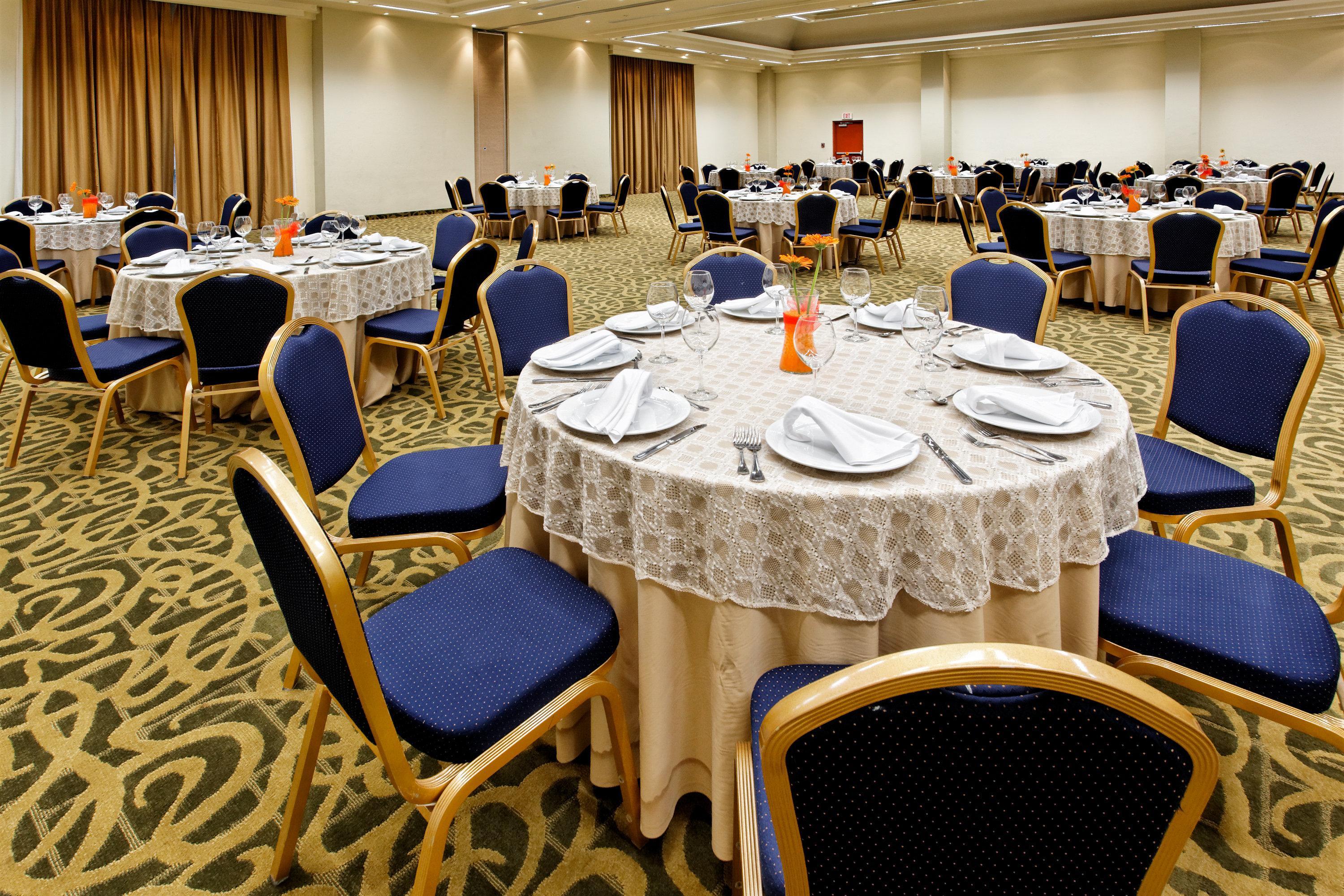 Hotel Crowne Plaza Aeropuerto By Ihg 5*