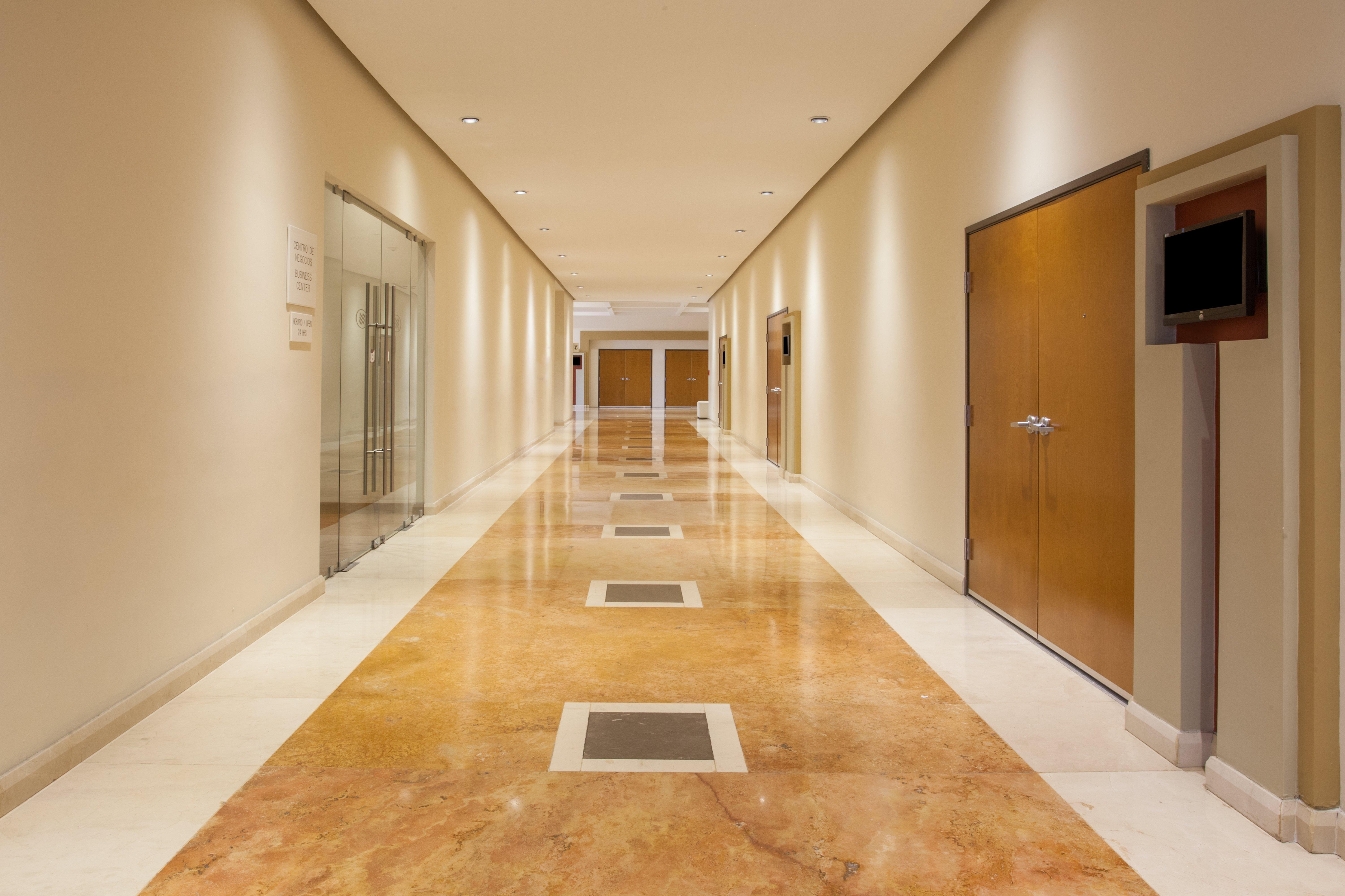 Crowne Plaza Aeropuerto By Ihg
