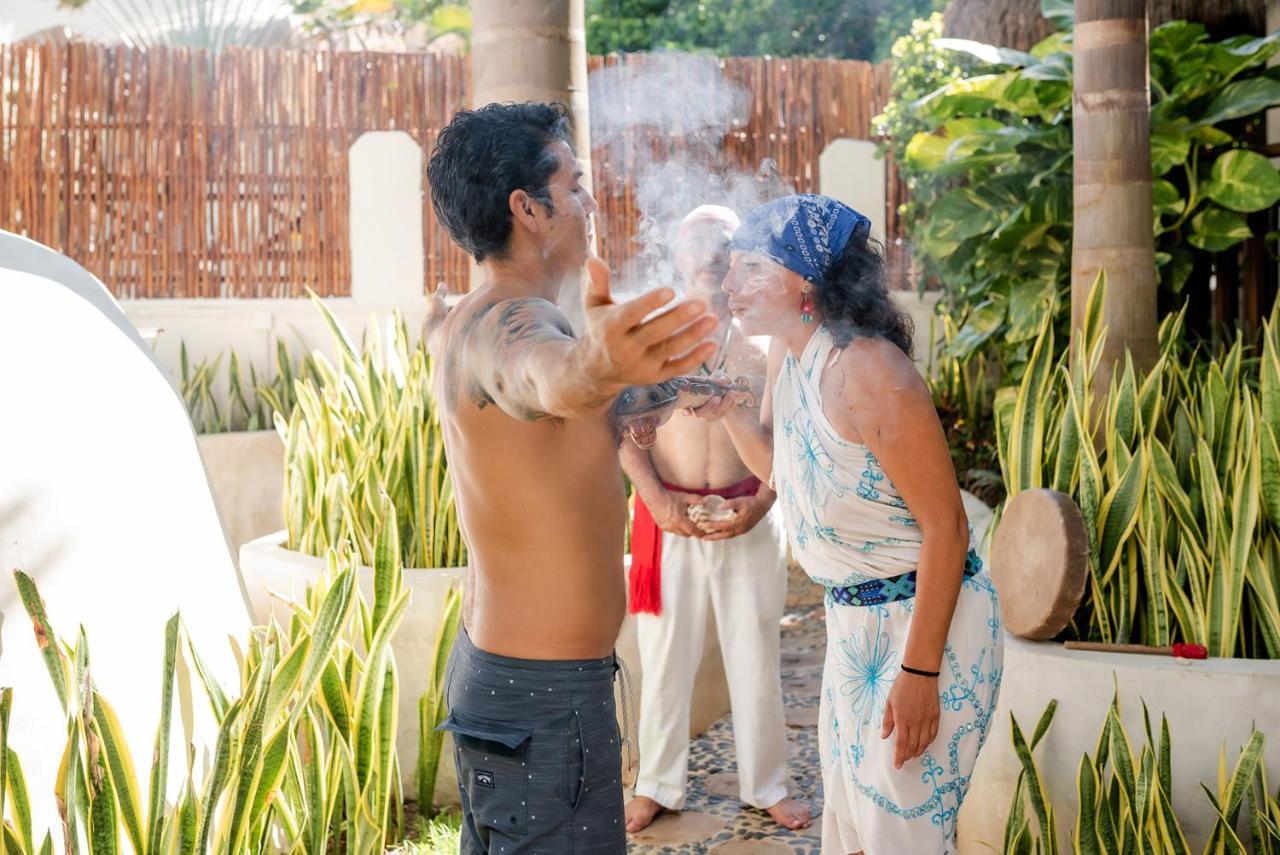 The Reef Playacar &