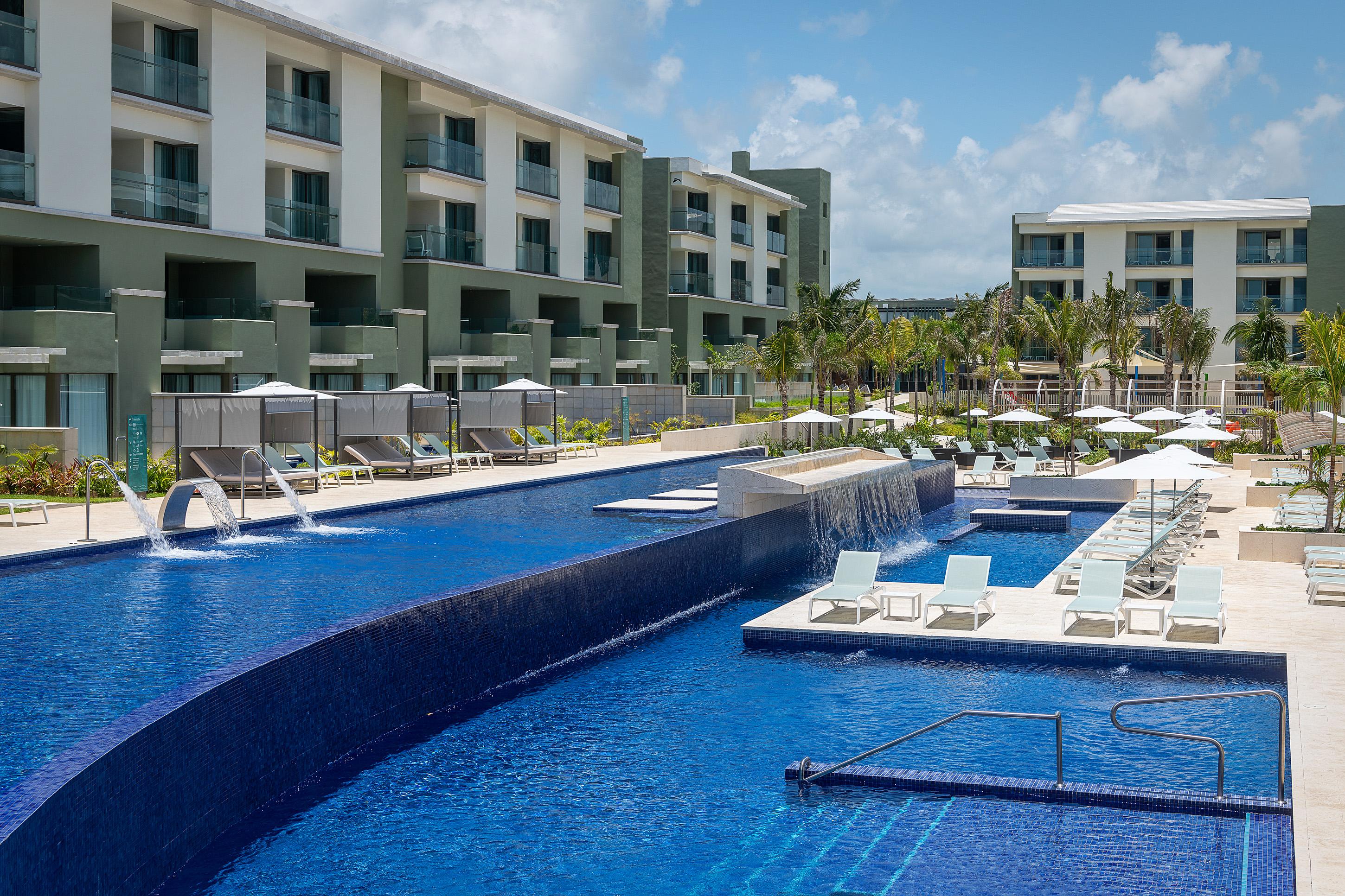 Catalonia Grand Costa Mujeres & 5* Cancun