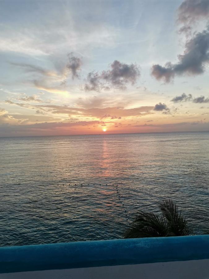 Grand & Diving Hotel 2*