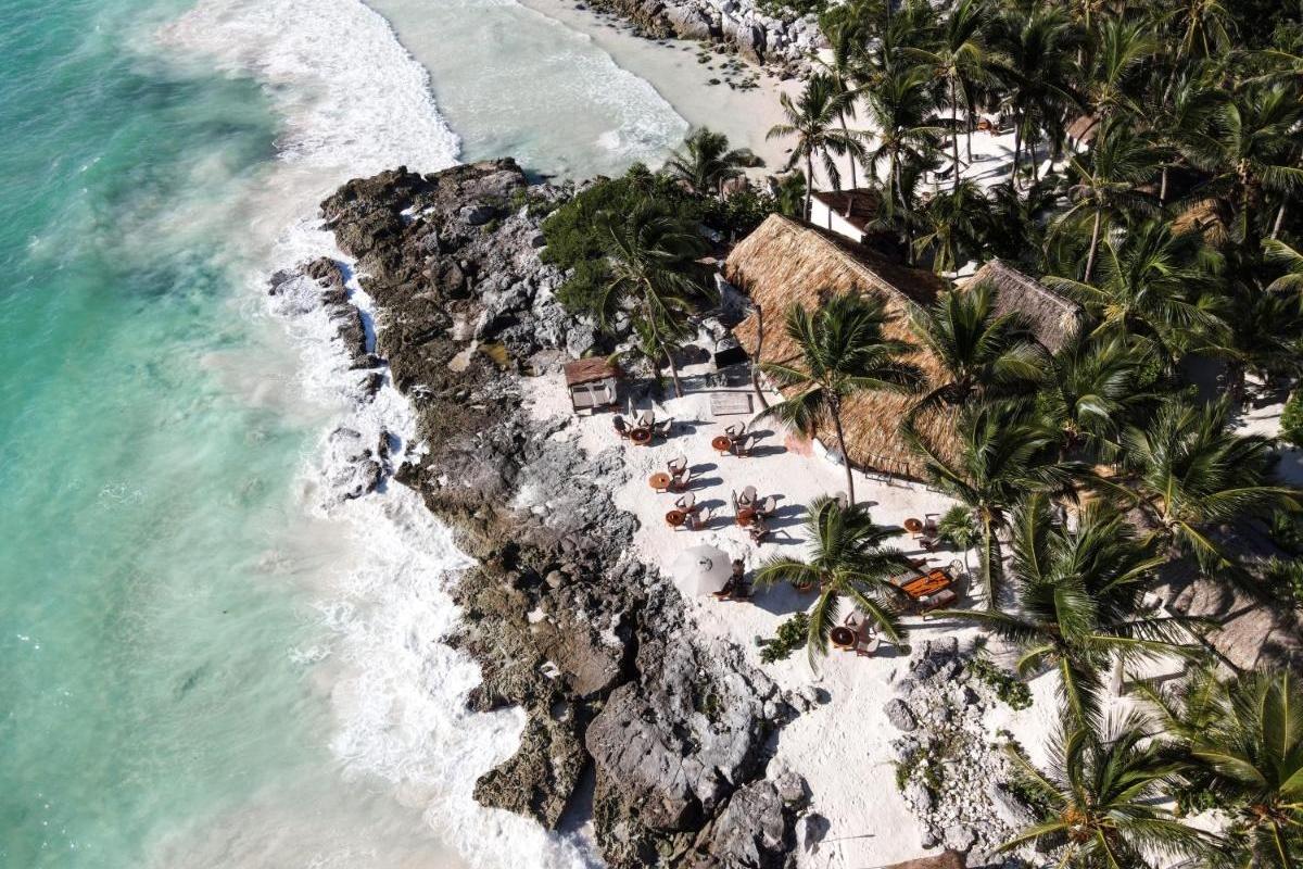Hotel Diamante K - Inside National Park Tulum