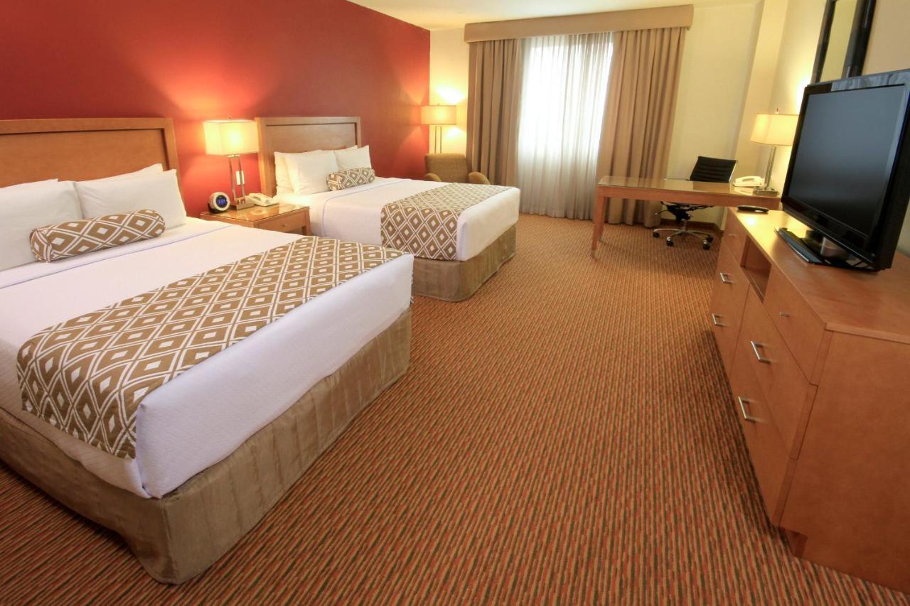 Crowne Plaza Aeropuerto By Ihg 5* Monterrey