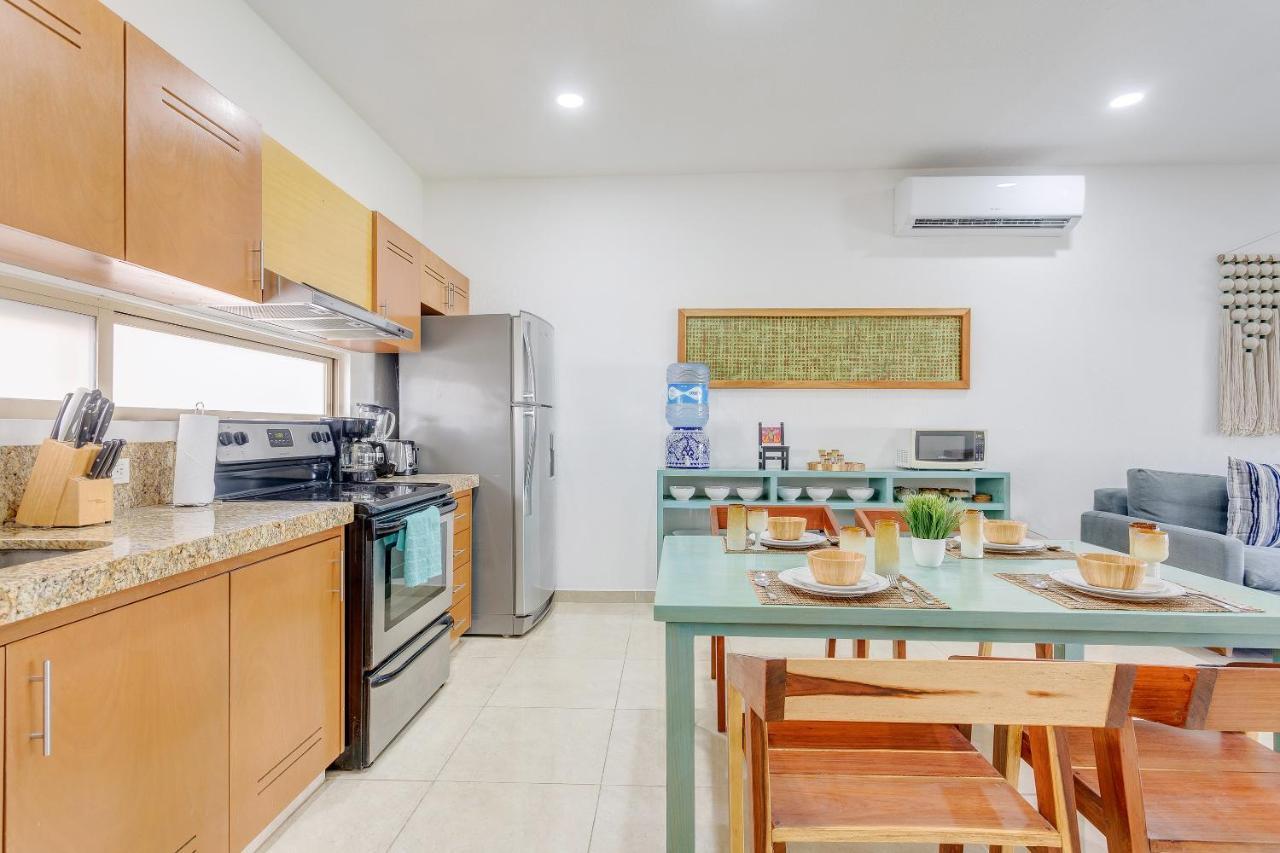 Perfectly Situated Between The Beach & Town By Stella Apartment *