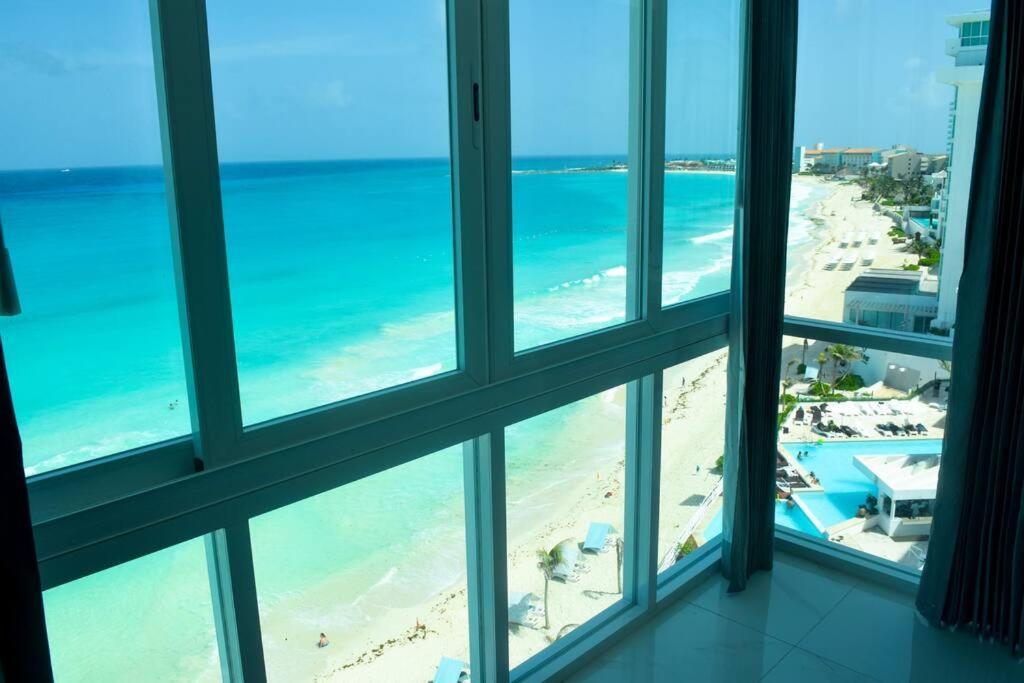 Apartment Estudio A Pie Playa, Increibles Vistas, Alberca, Gym, Jacuzzi, 3502 *