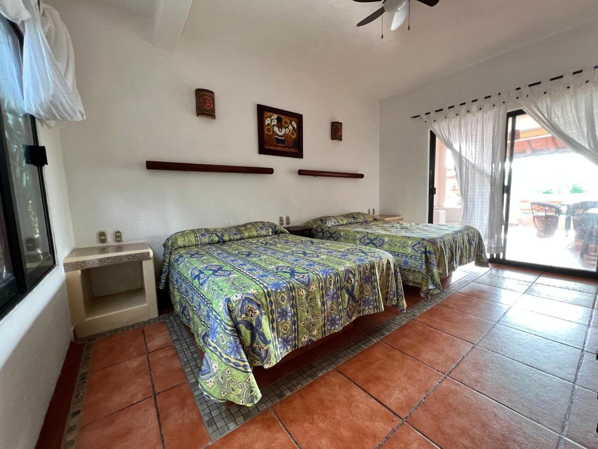 El Arca * Zihuatanejo