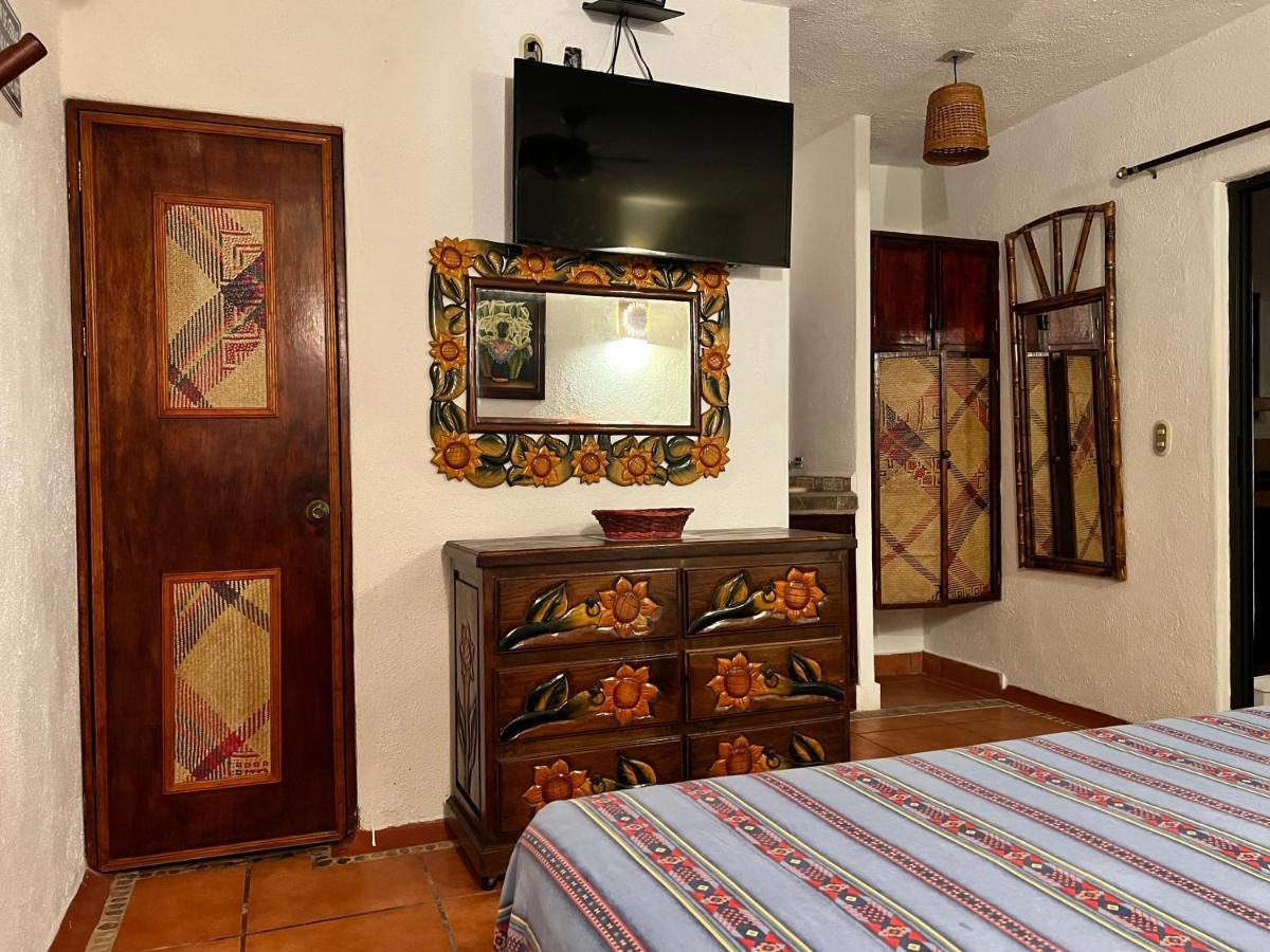 El Arca Zihuatanejo