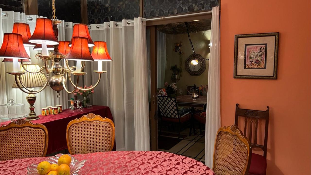 Dickinson Guest House, Guadalajara Expo