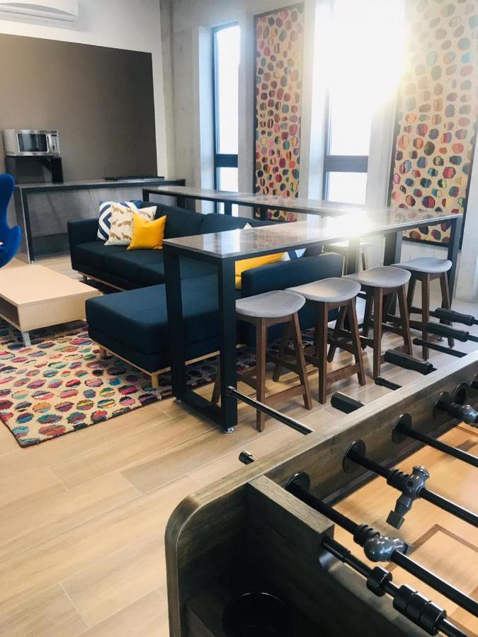 Apartment Luxury Loft Living At Landmark High Rise
