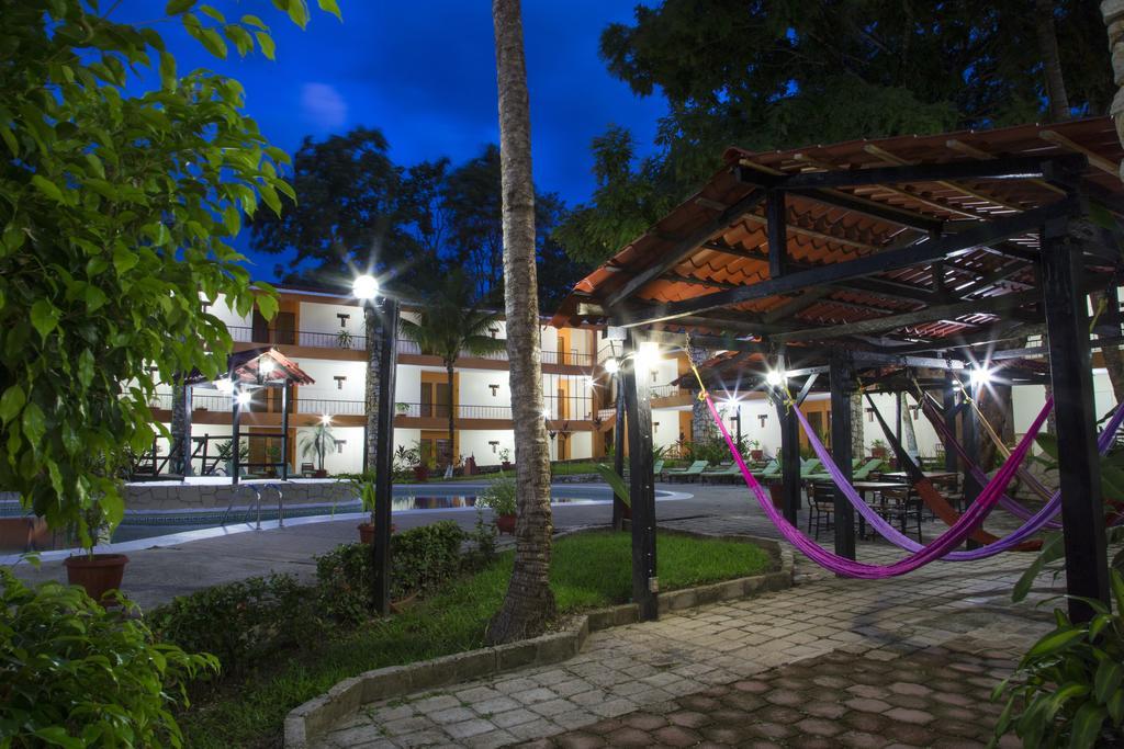 Hotel Plaza