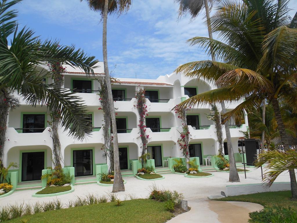 Hotel Club Caribe 3*