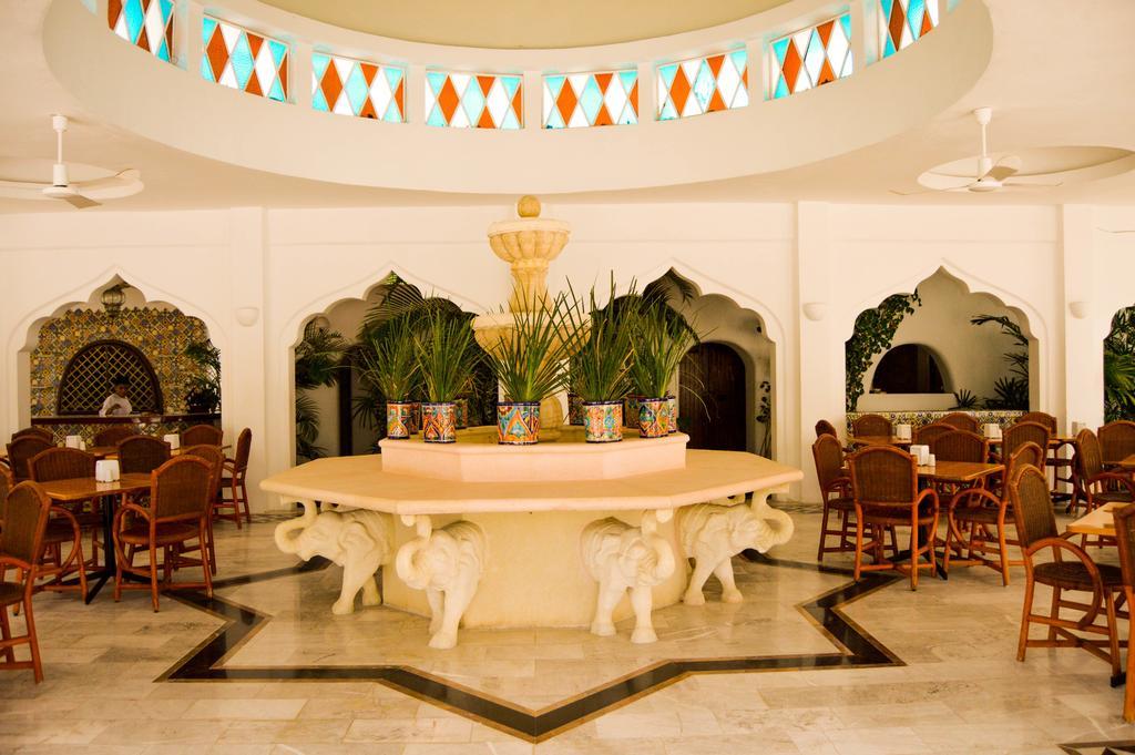 Hotel Aldea Del Bazar & 4*