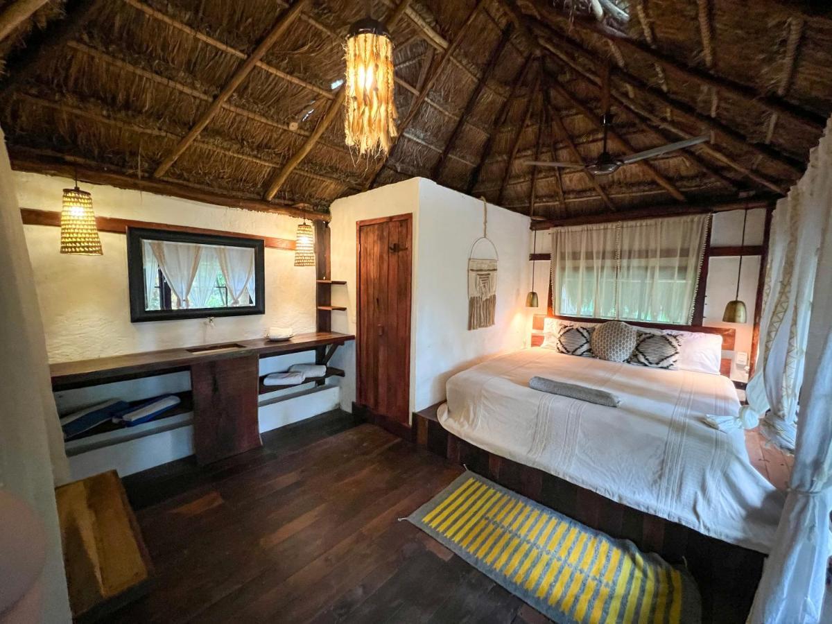 Santuario Front Oasis Hotel *