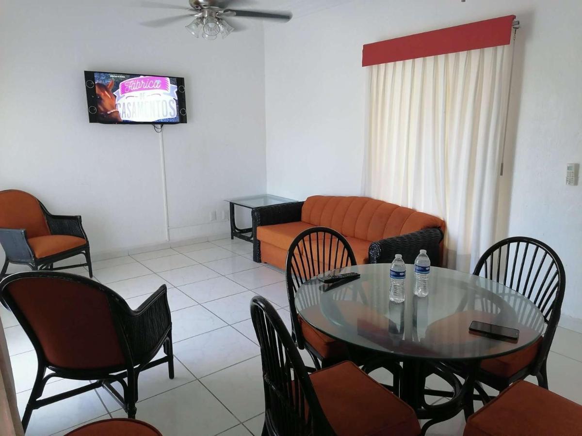 Aparthotel Del Palmar With Club 4*