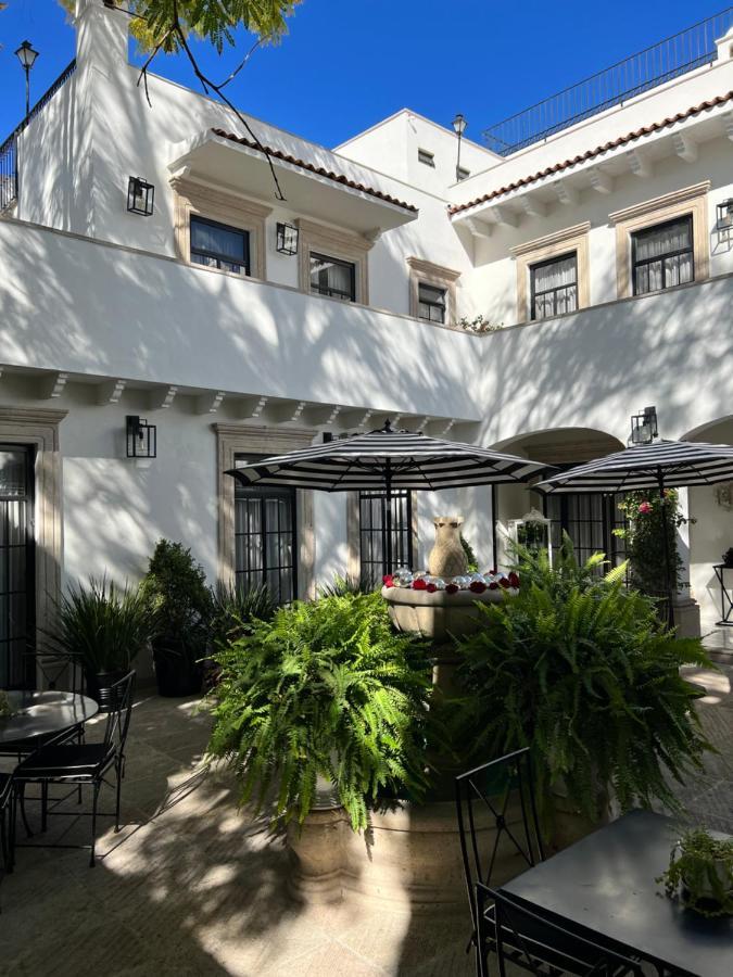 Casa Lani Luxury Bed & Breakfast 3*