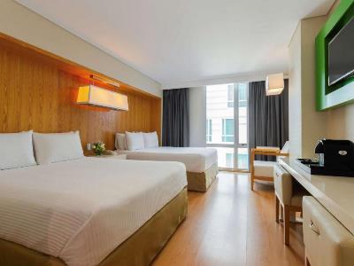 Nh Centro Historico Hotel 4*