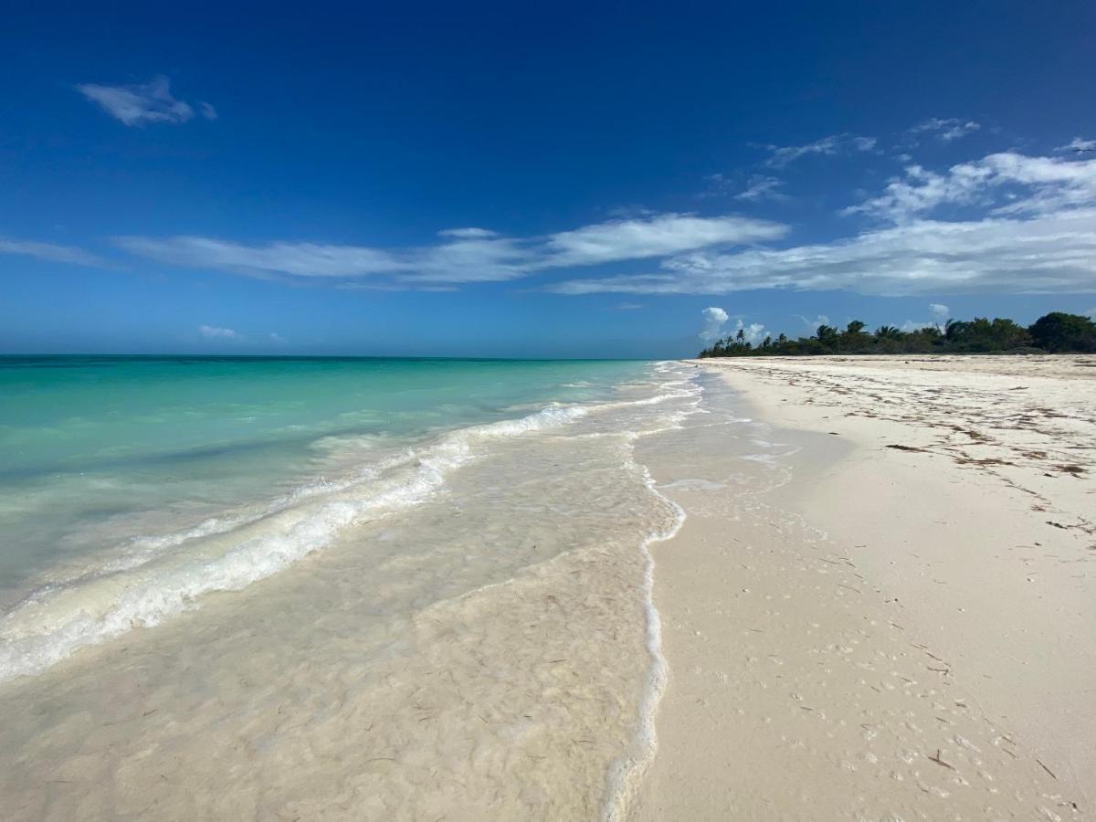 Laisla Villa