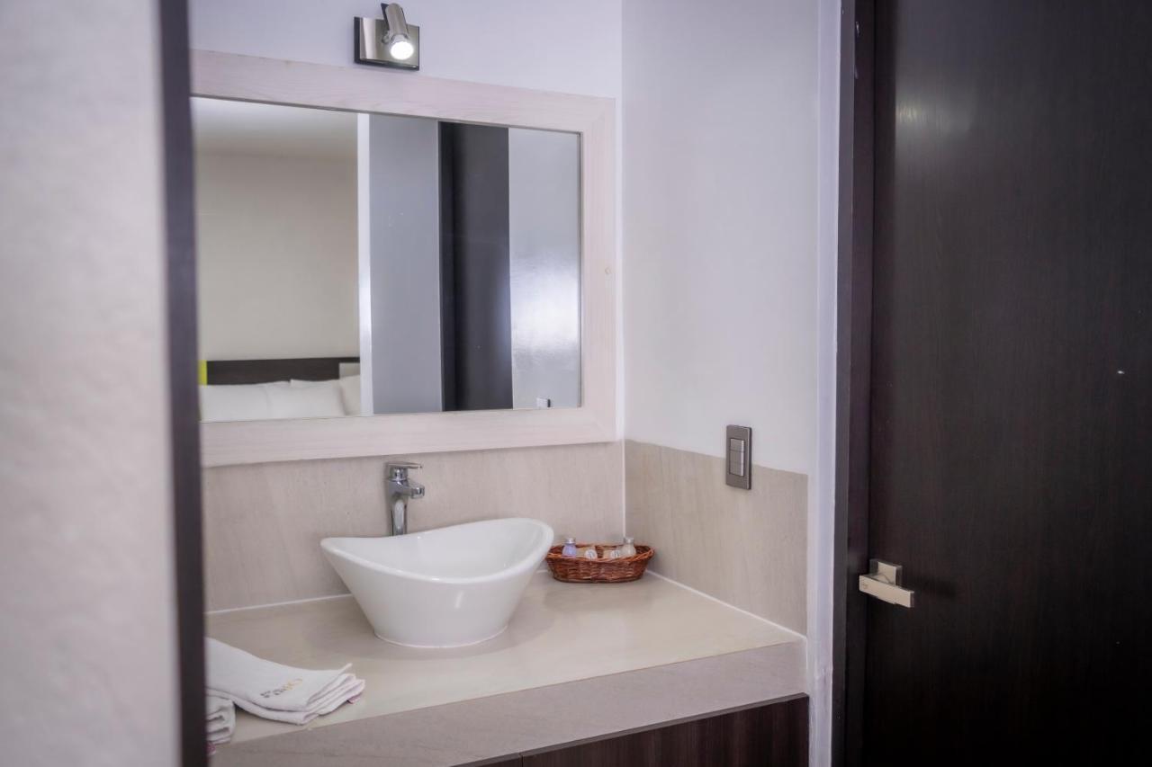 Sanjo Hotel 4*