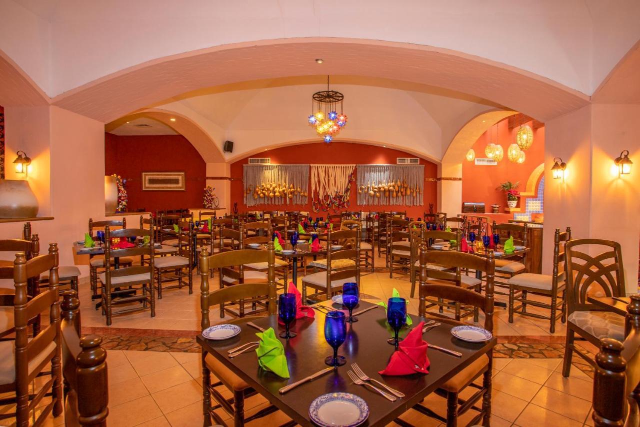 Royal Solaris Cabos 5*