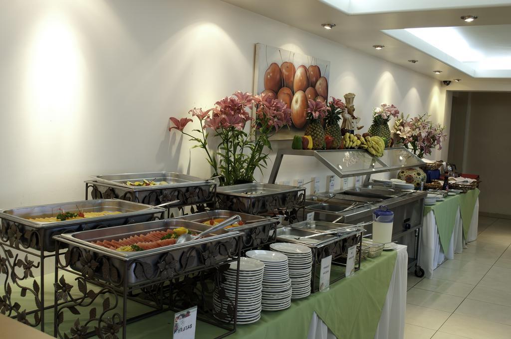 Hotel Olivos 4*