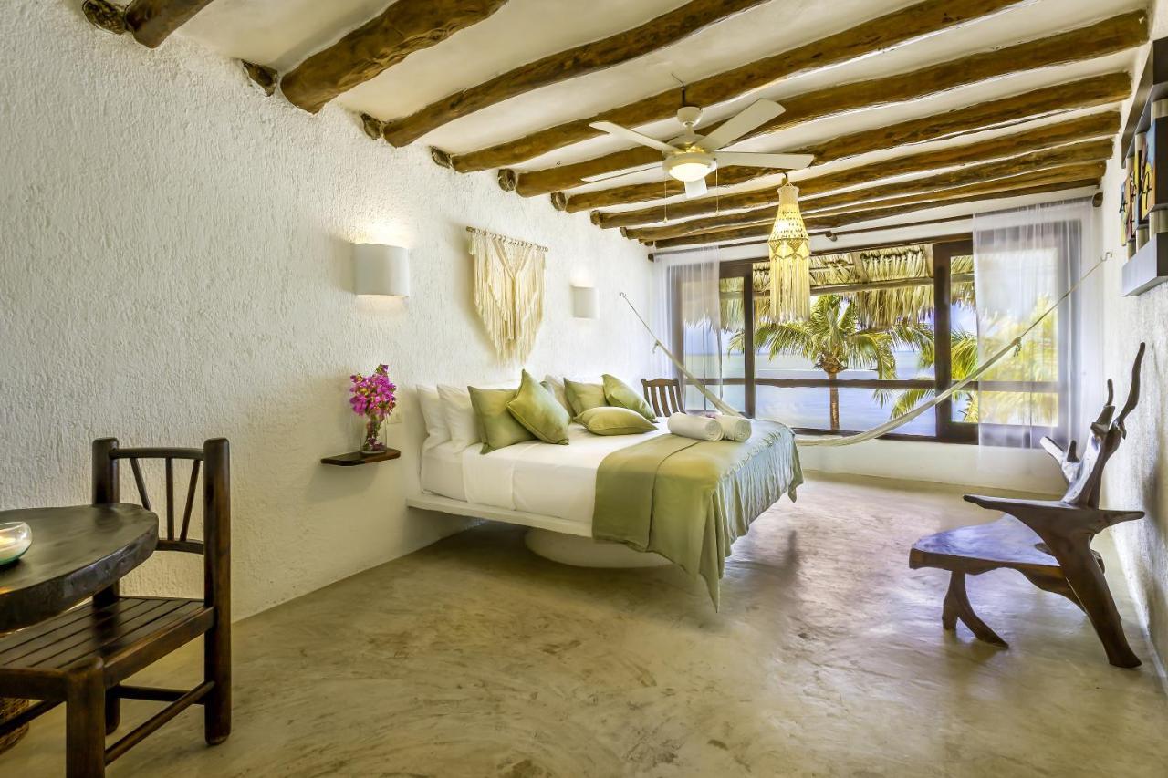 Beachfront La Palapa - Adults Only