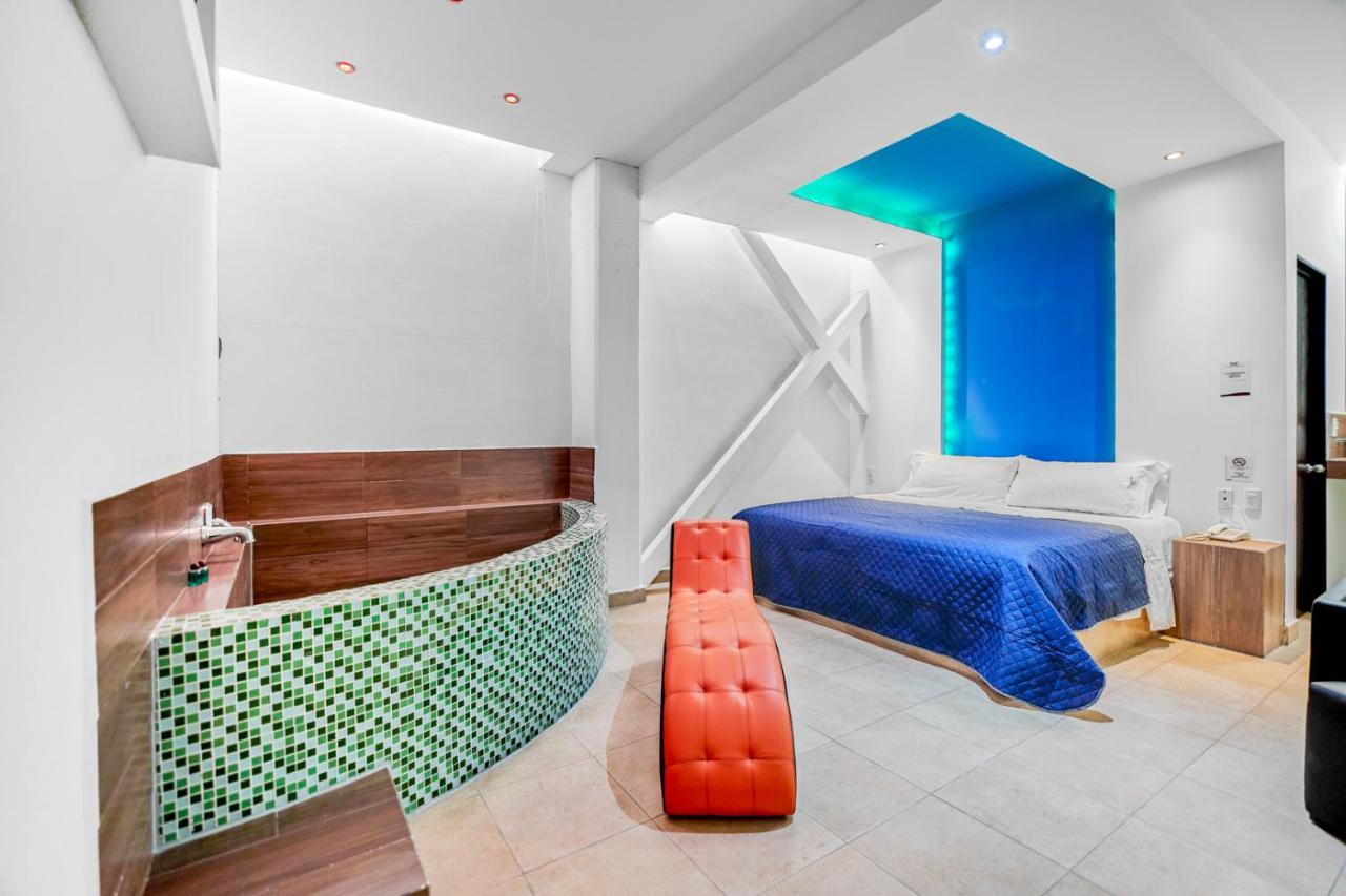 Hotel First & Business