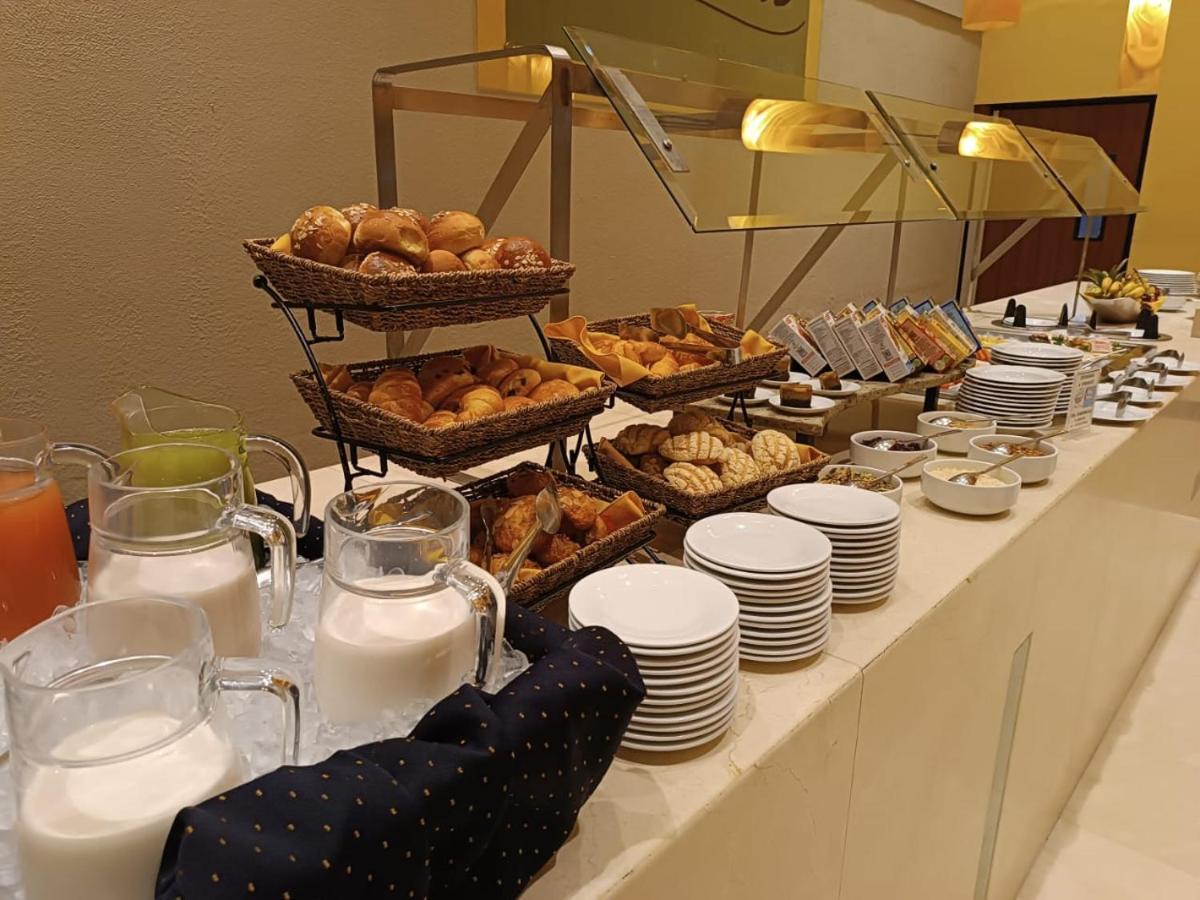 Hotel Finsa By Ihg 4*