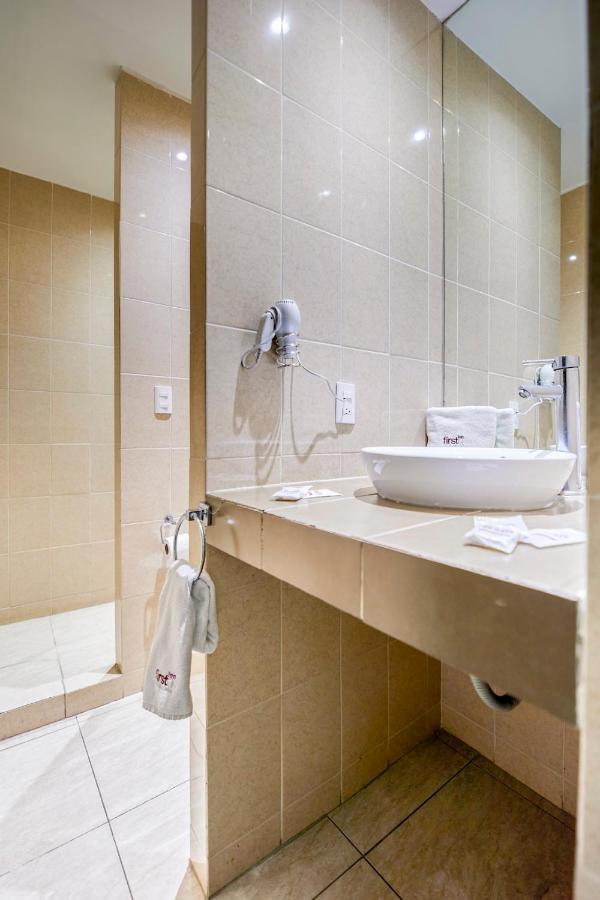 First & Business Hotel