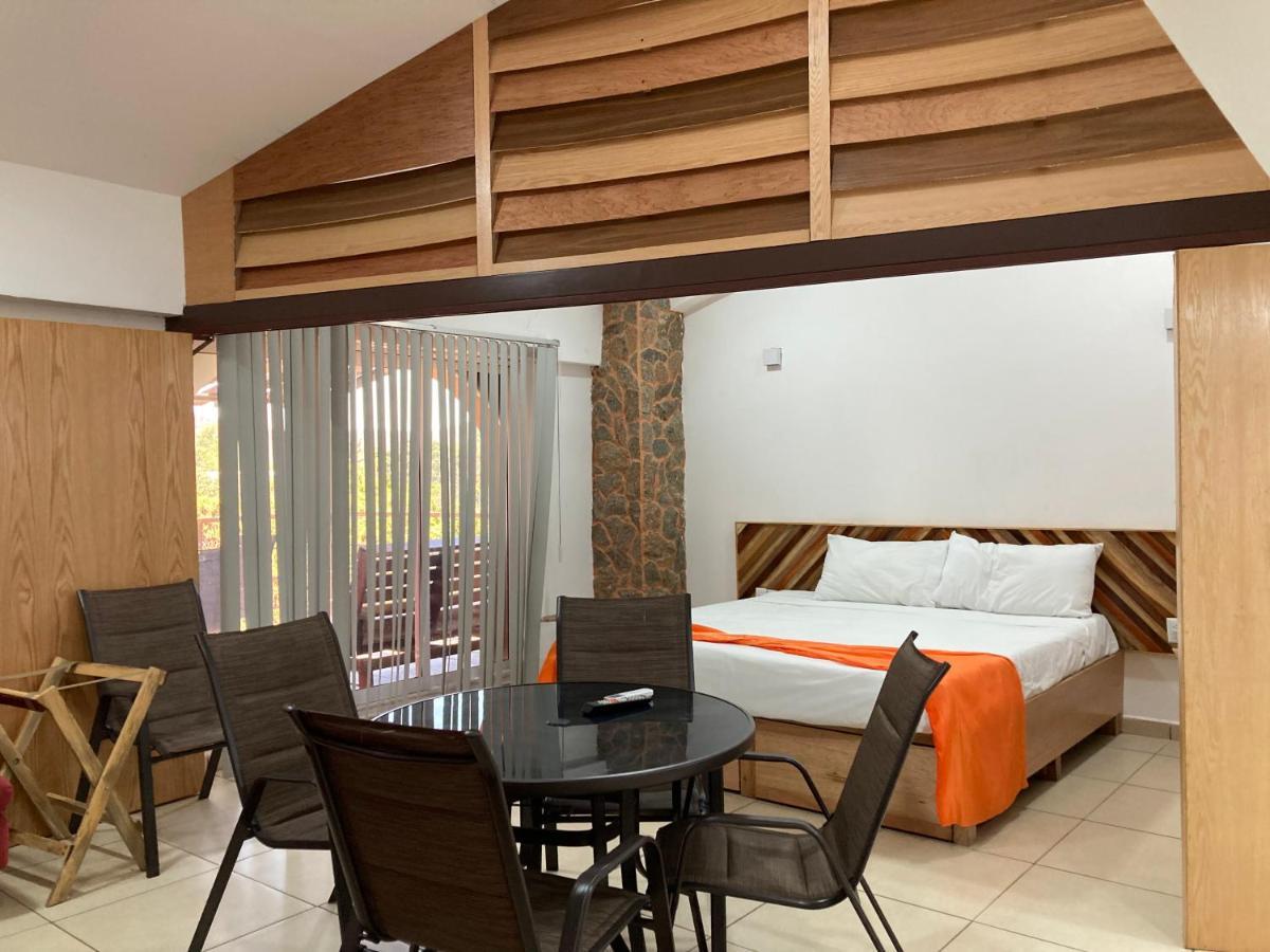 Aparthotel Palmas De Chahue *