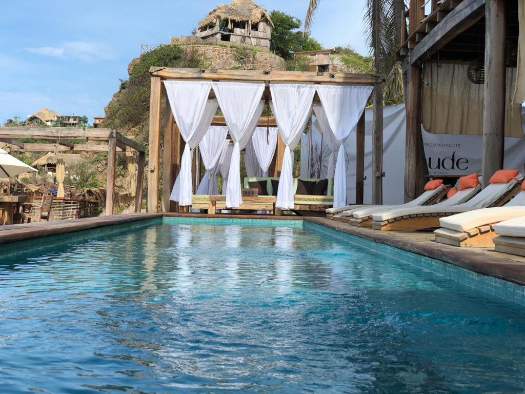 Nude & Club 3* Zipolite