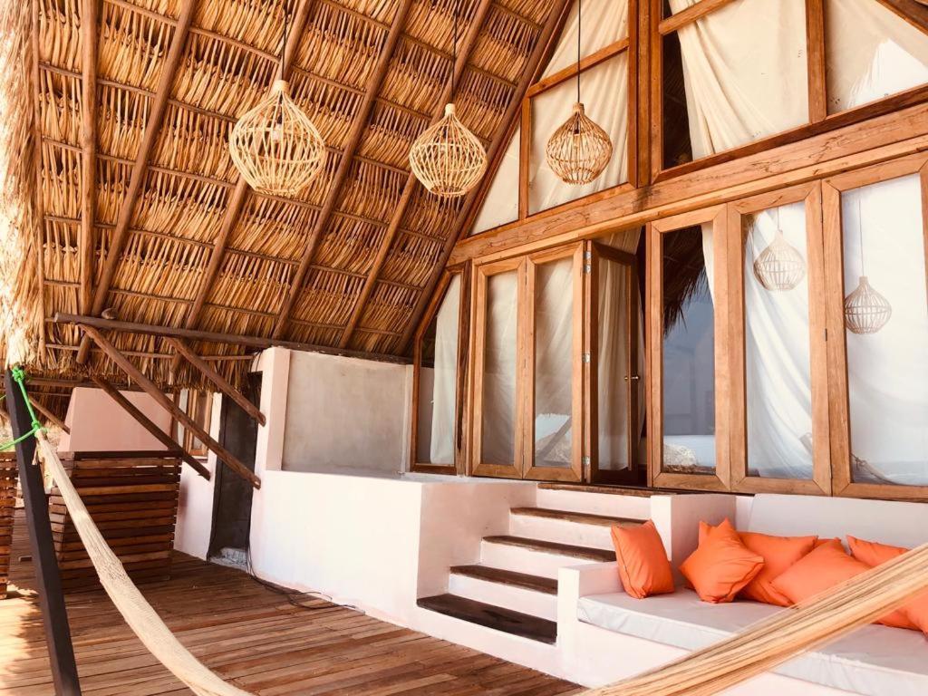 Nude & Club Hotel 3*