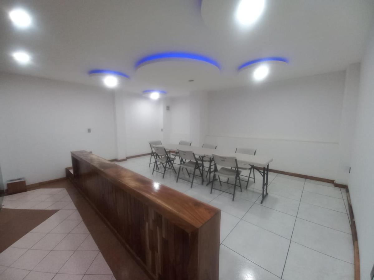 Hotel Y Vapor Plaza