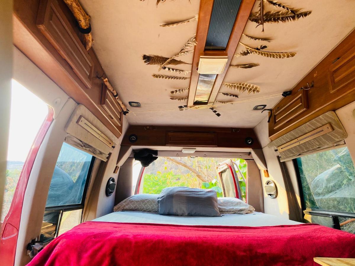 Bajo Estrellas Eco Glamping Luxury tent