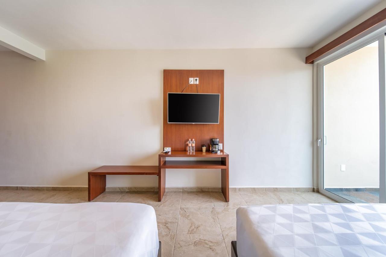 Coral Huatulco 4*