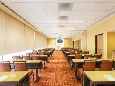 Courtyard By Marriott At The Poliforum 4* Leon