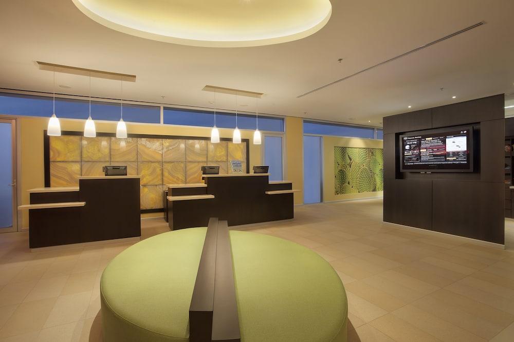Courtyard By Marriott At The Poliforum