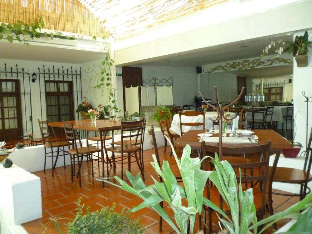 Casa Cantaros Boutique