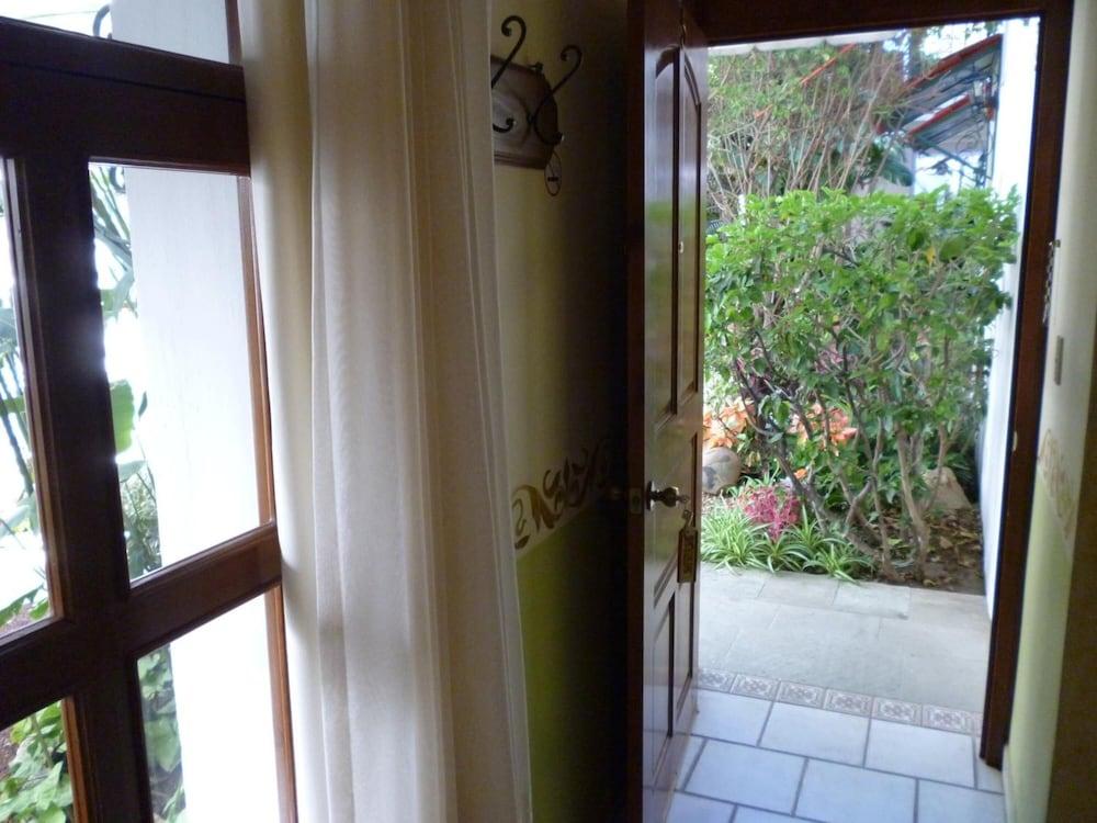 Casa Cantaros Boutique