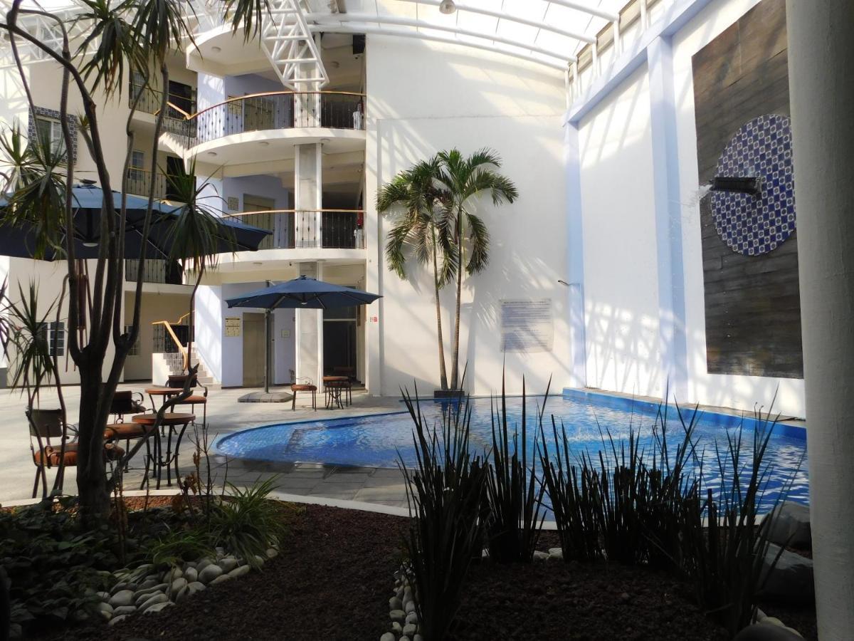 Plaza Poblana 4*