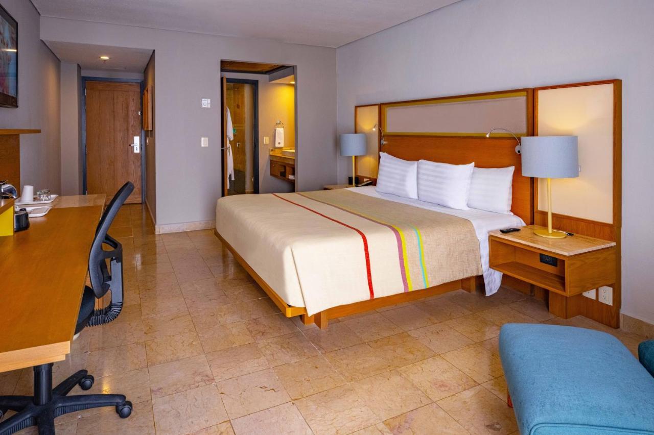 Hotel Galeria Plaza