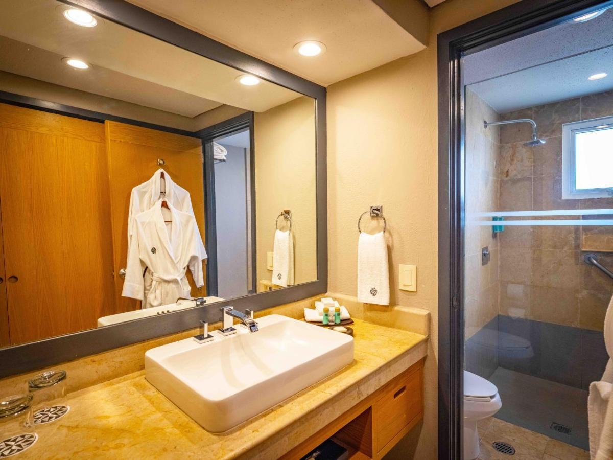 Hotel Galeria Plaza 4*