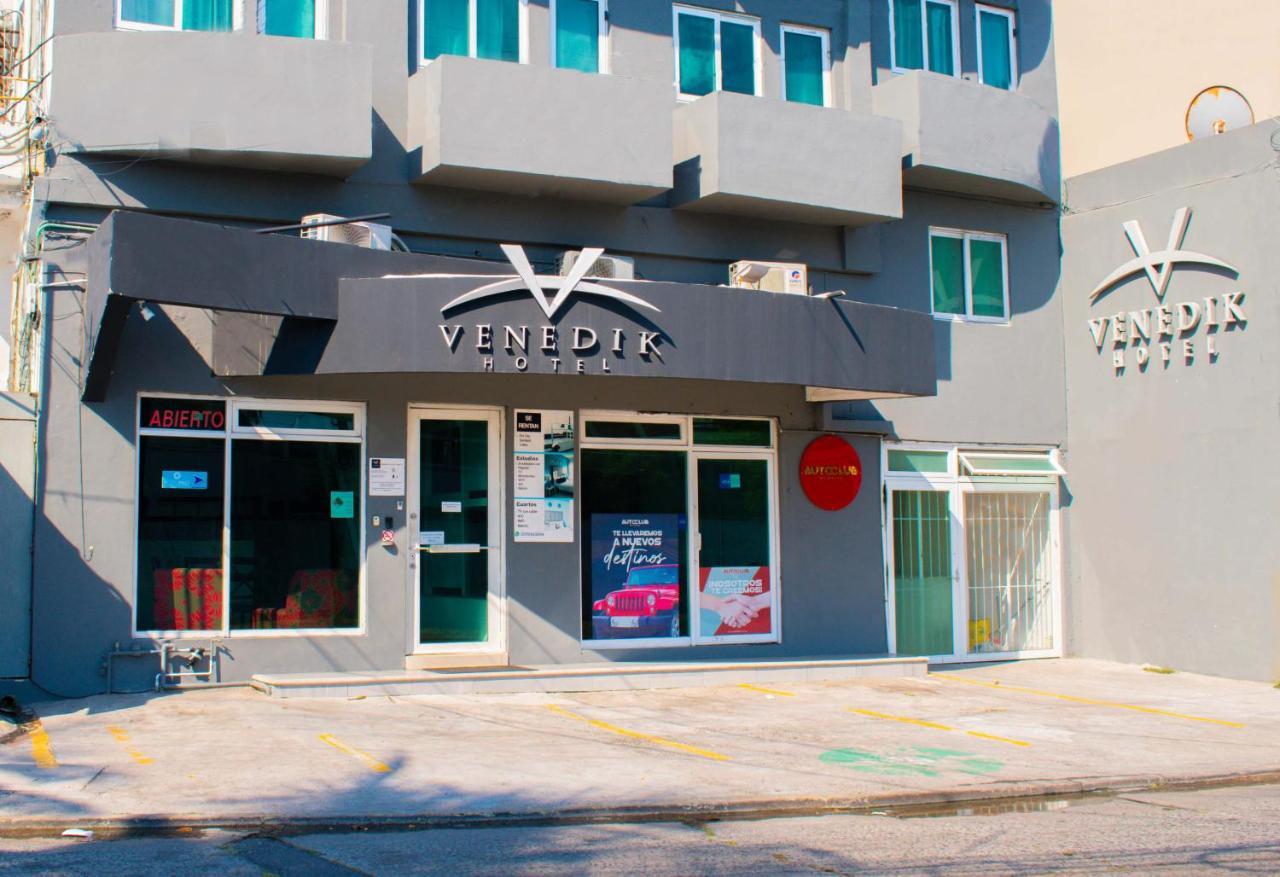 Hotel Venedik 3*