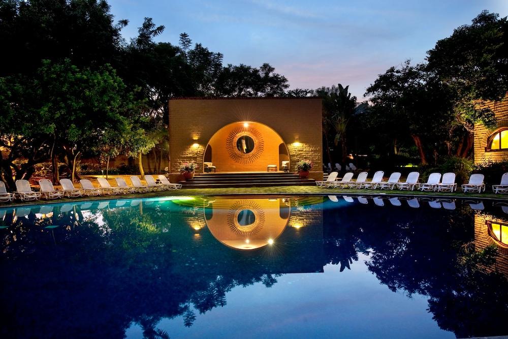 Mision Del Sol & Adults Only Hotel