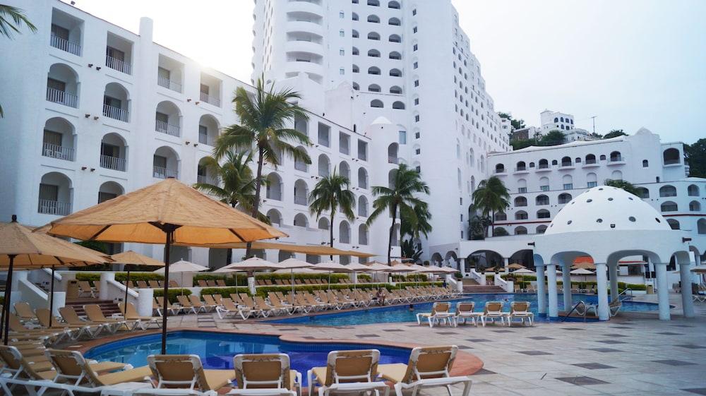 Resort Tesoro 4*