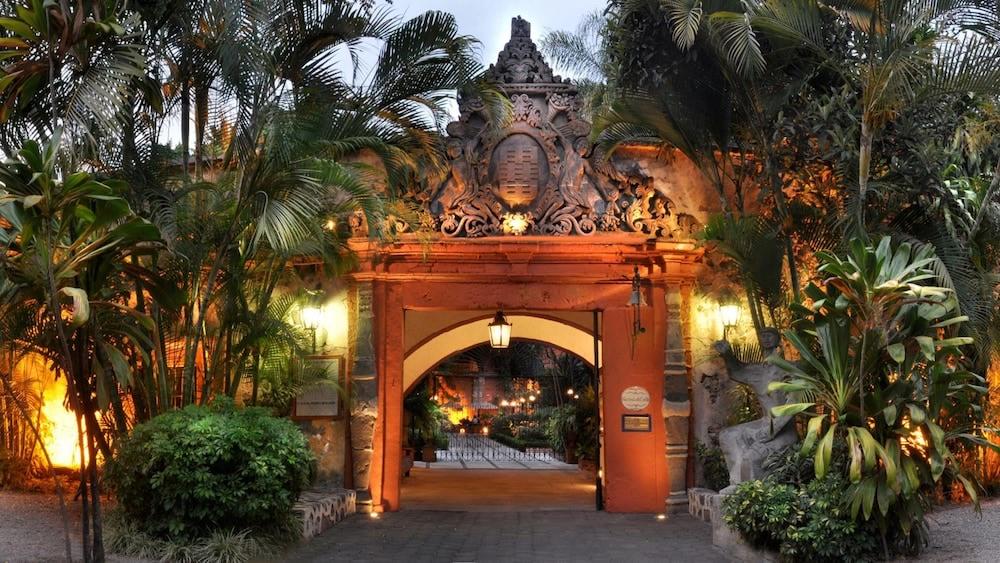 Hotel & Hacienda De Cortes 5*