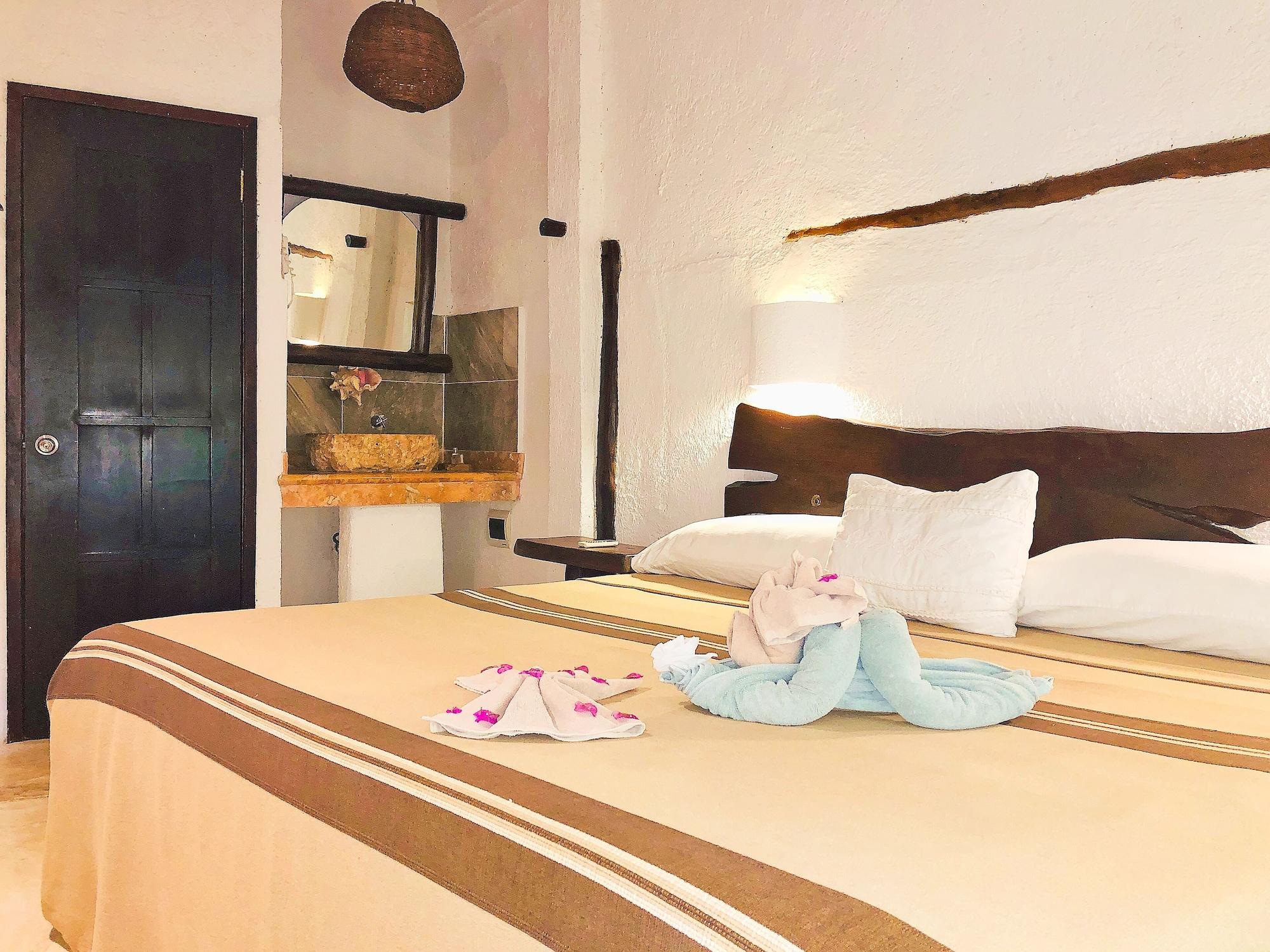 Hotel Beachfront La Palapa - Adults Only 3*